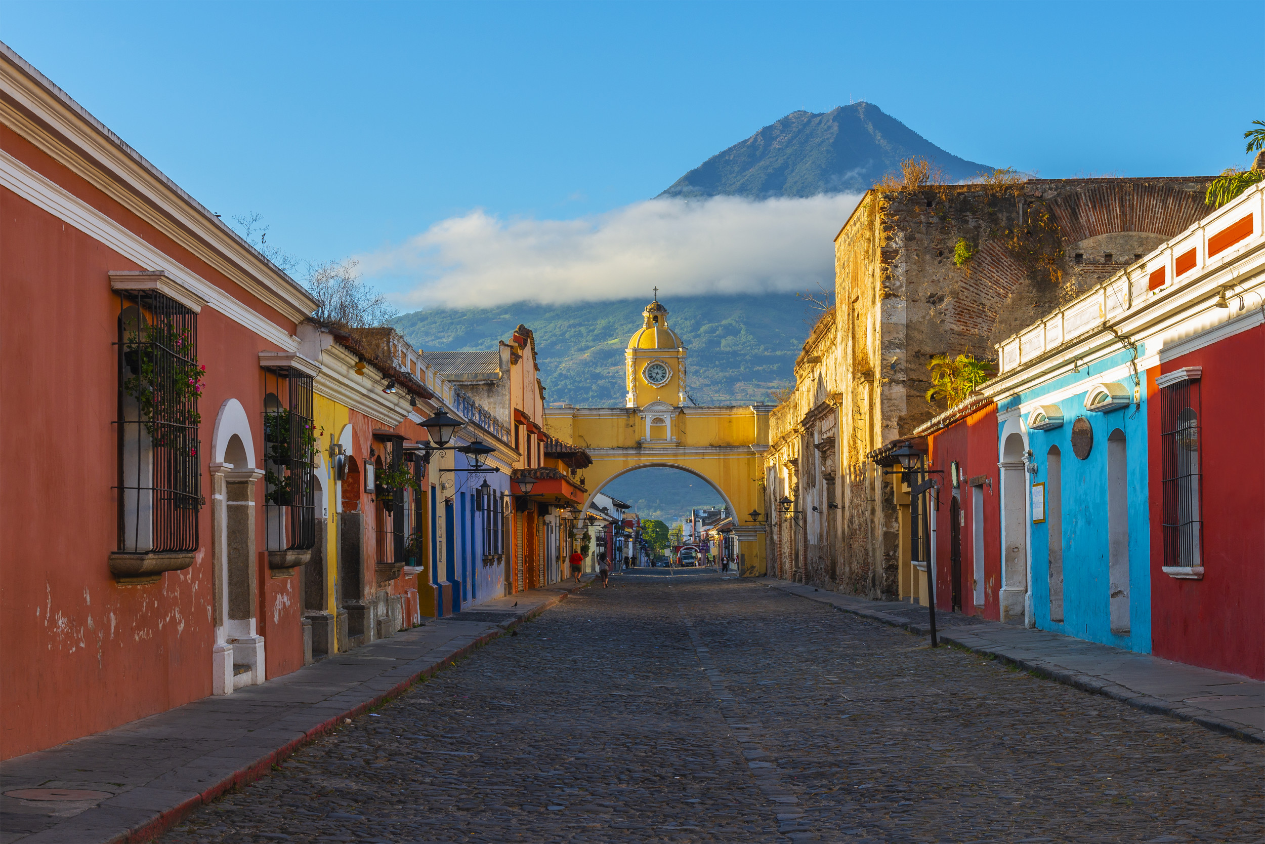 The Santa Catalina Arch in Antigua with Volcán de Agua behind