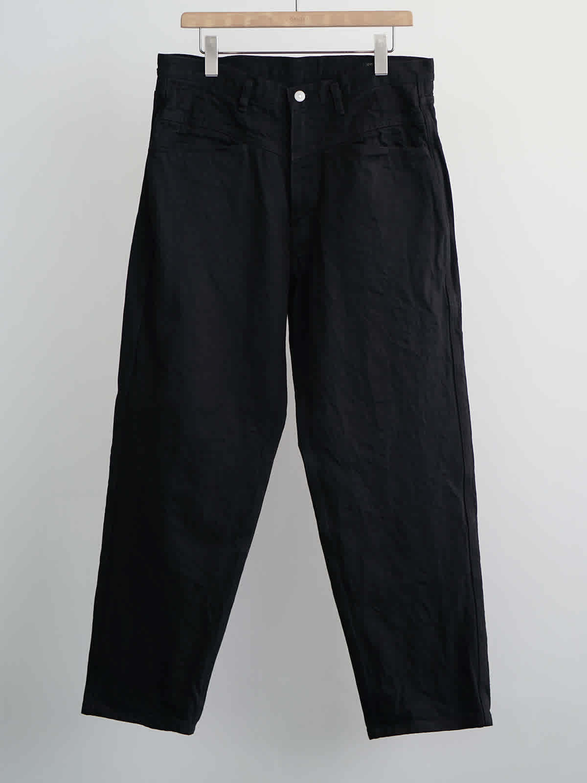 black denim tapered pants c1