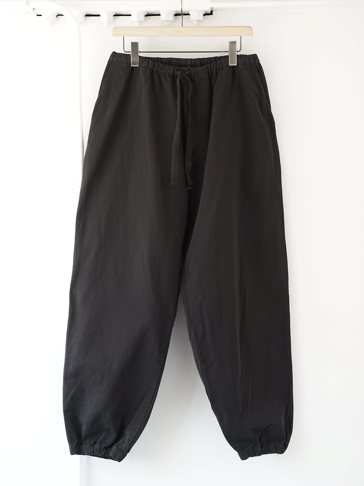 garment dyed drawstring pants a1