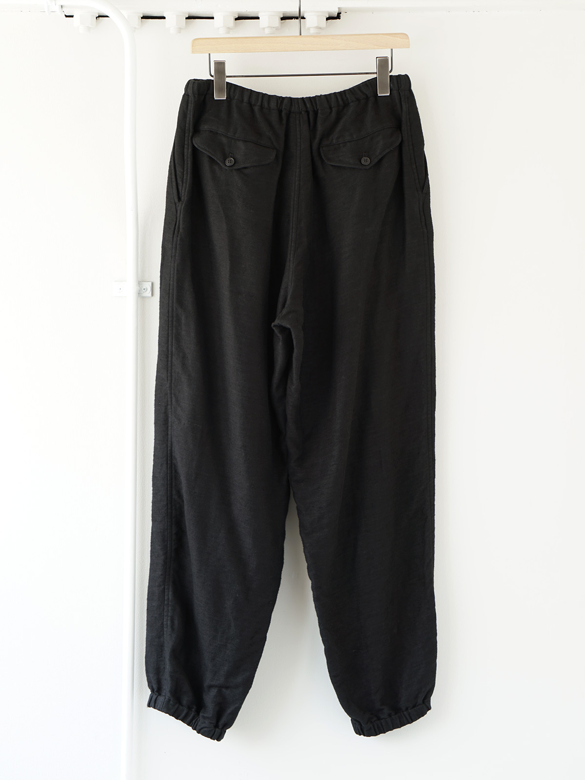 パンツ COMOLI linen wool 2tuck slacks COMOLI LINEN WOOL 2TUCK PANTS — TF Blog