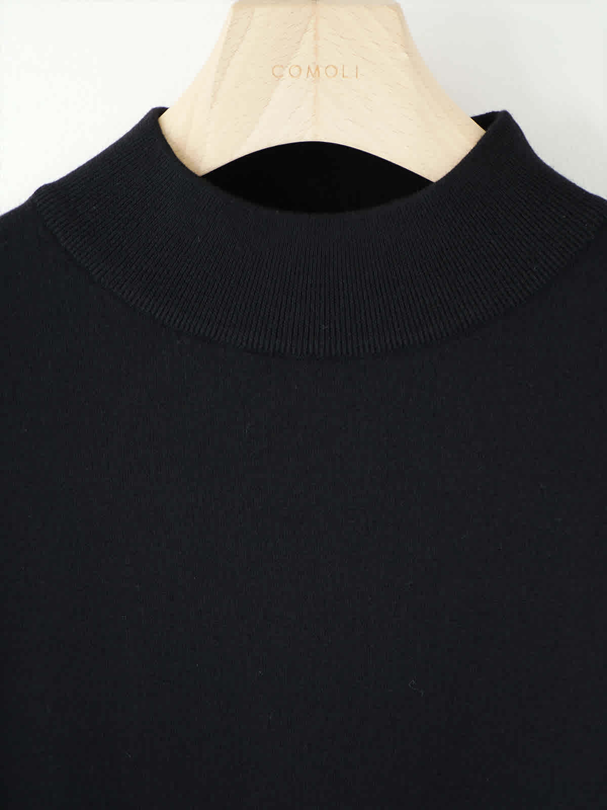 wool mock neck knit a3