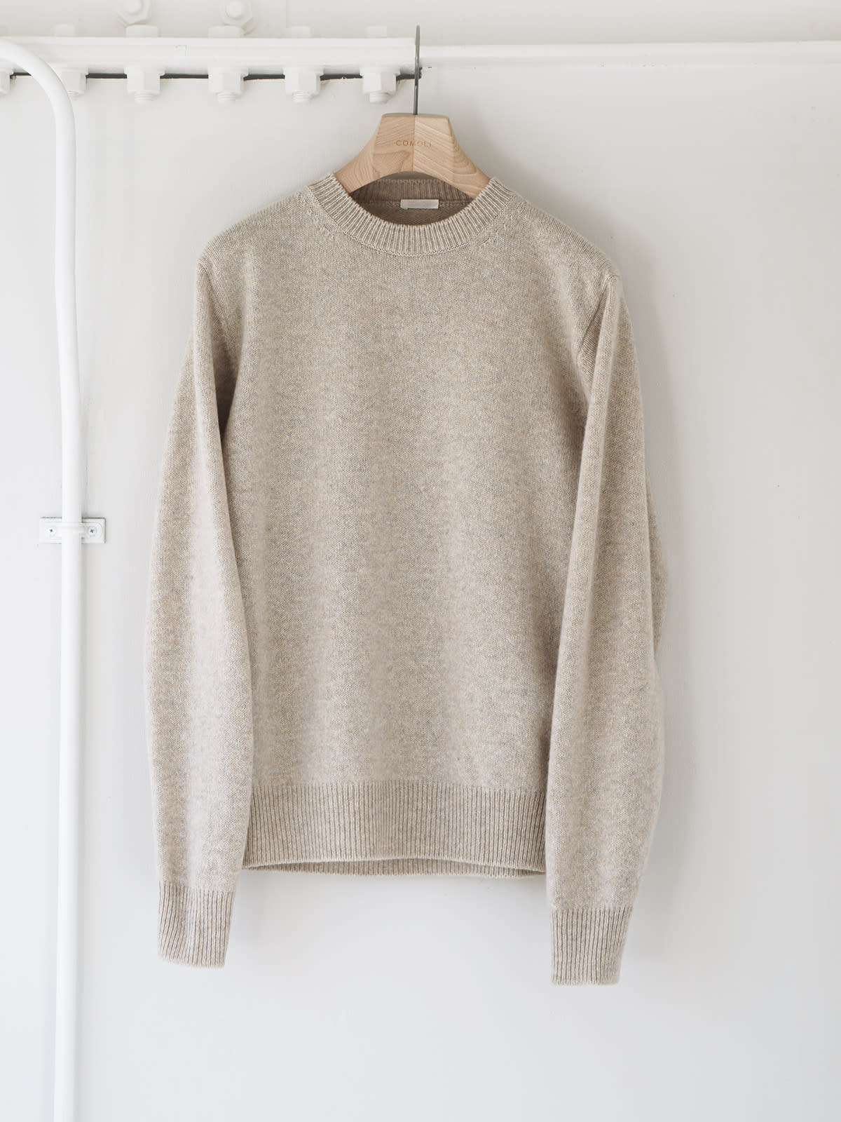 lambs wool crew neck knit y1