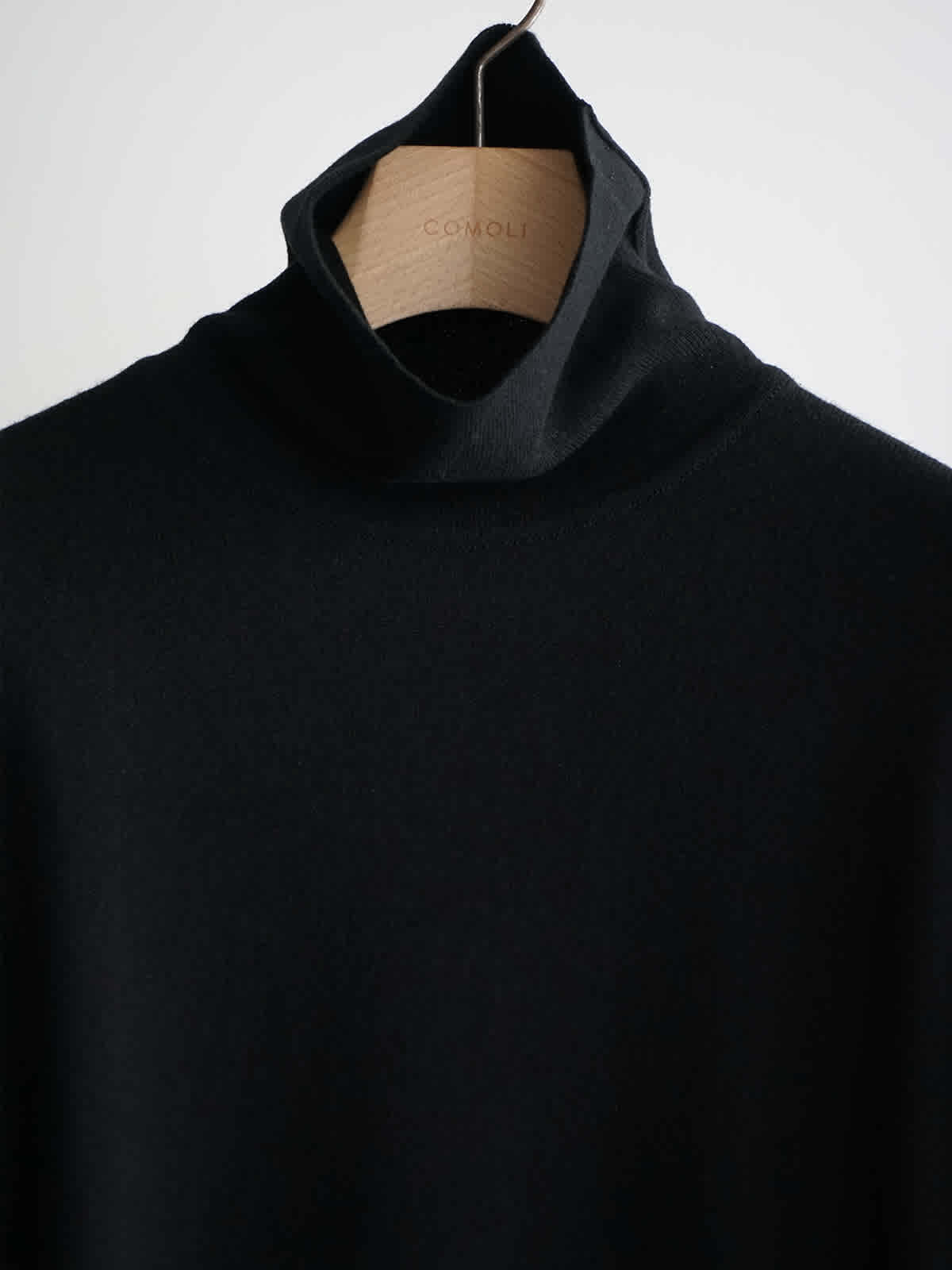 scott charters comoli turtleneck knit c3