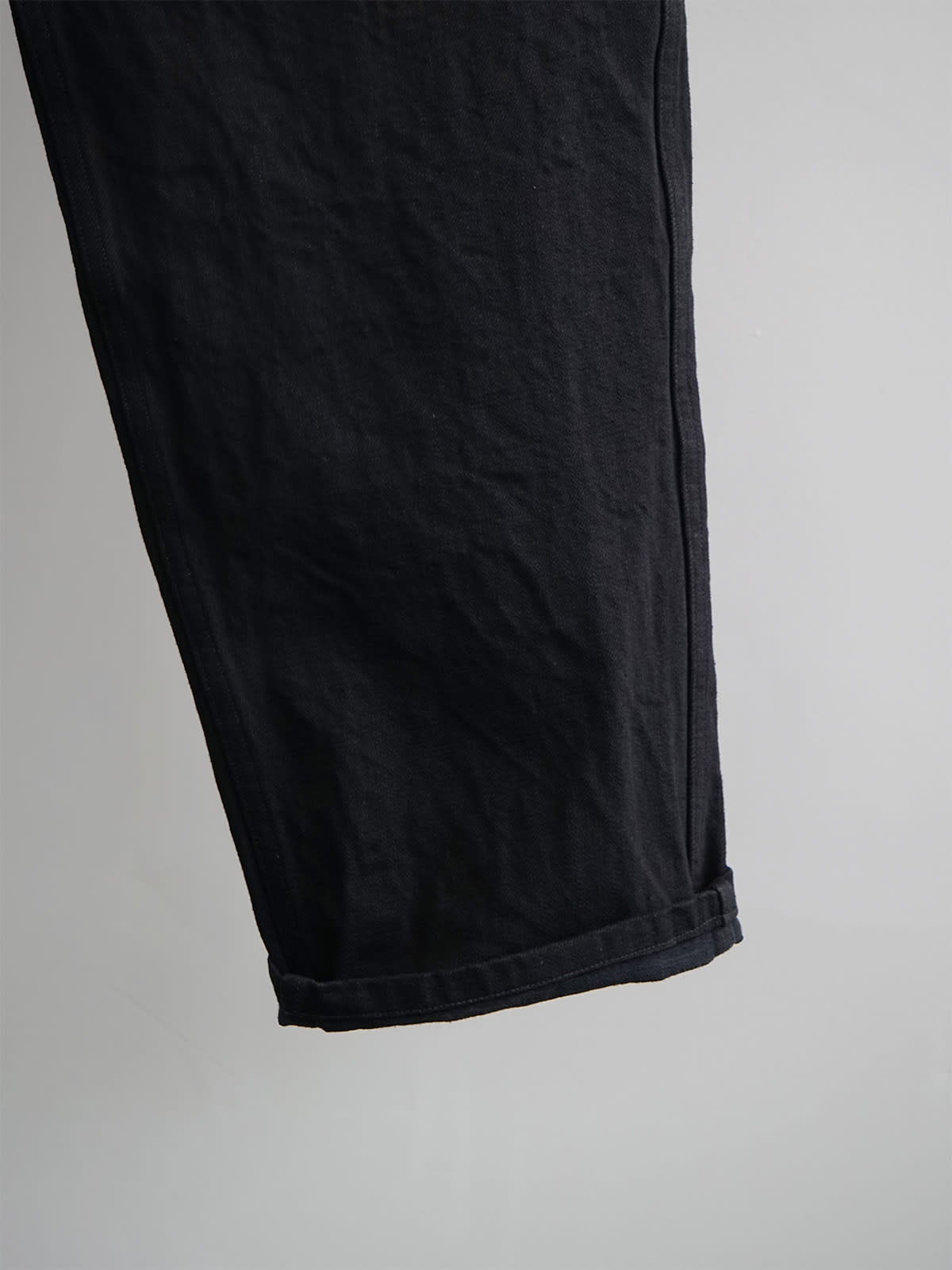 black denim tapered pants c7