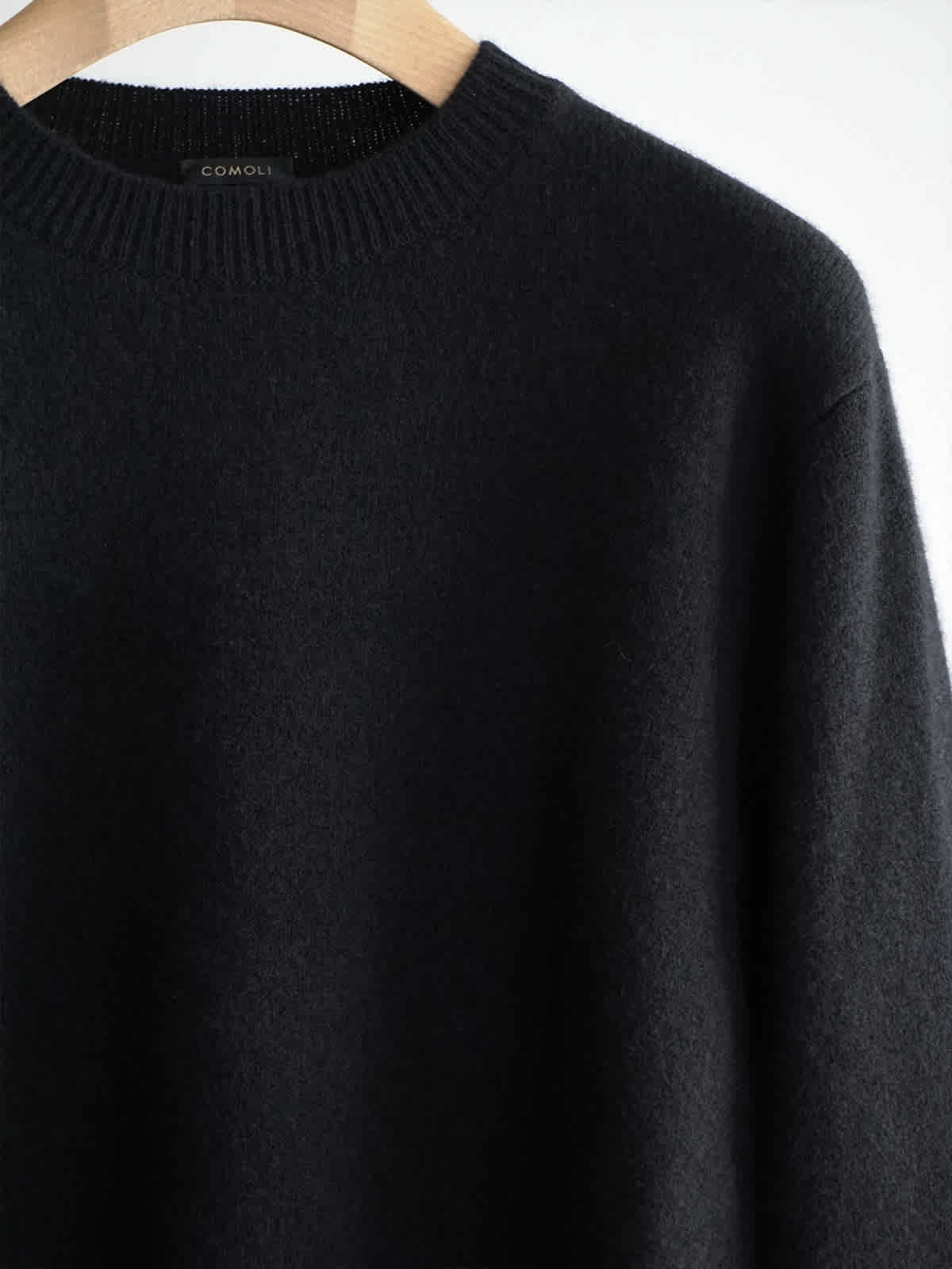 lambs wool crew neck knit c3
