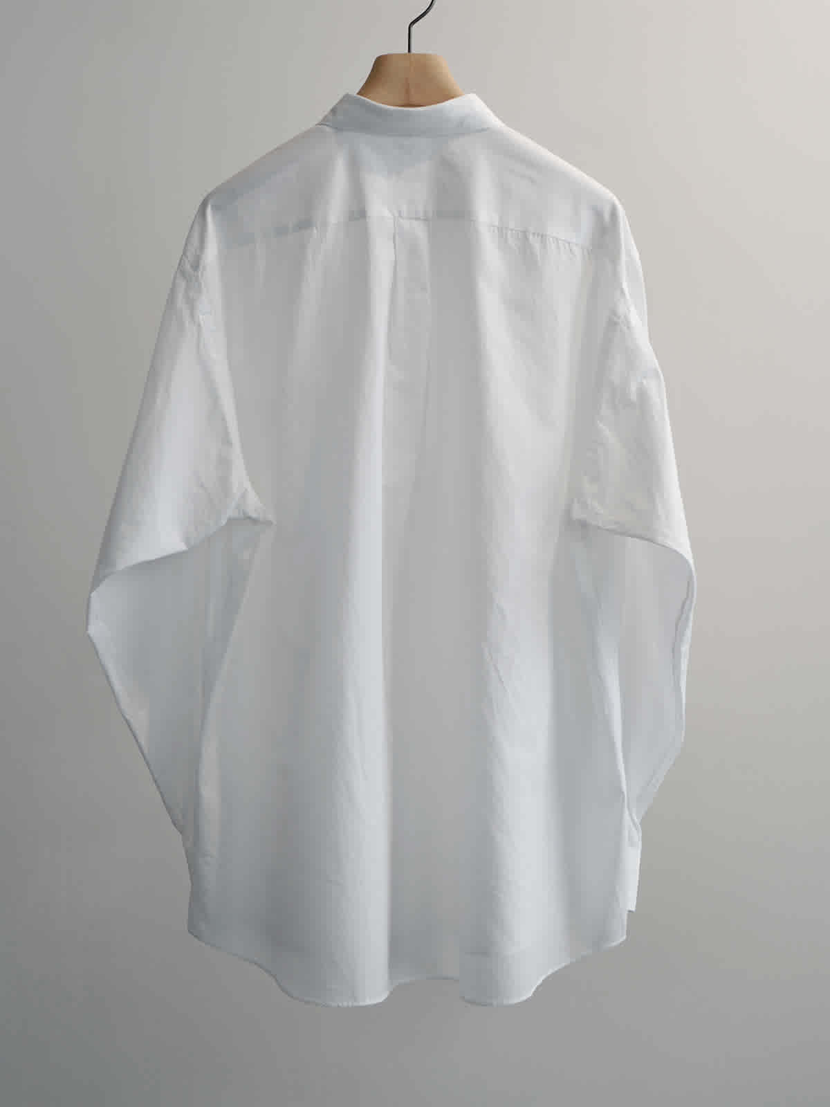 comoli shirts c４