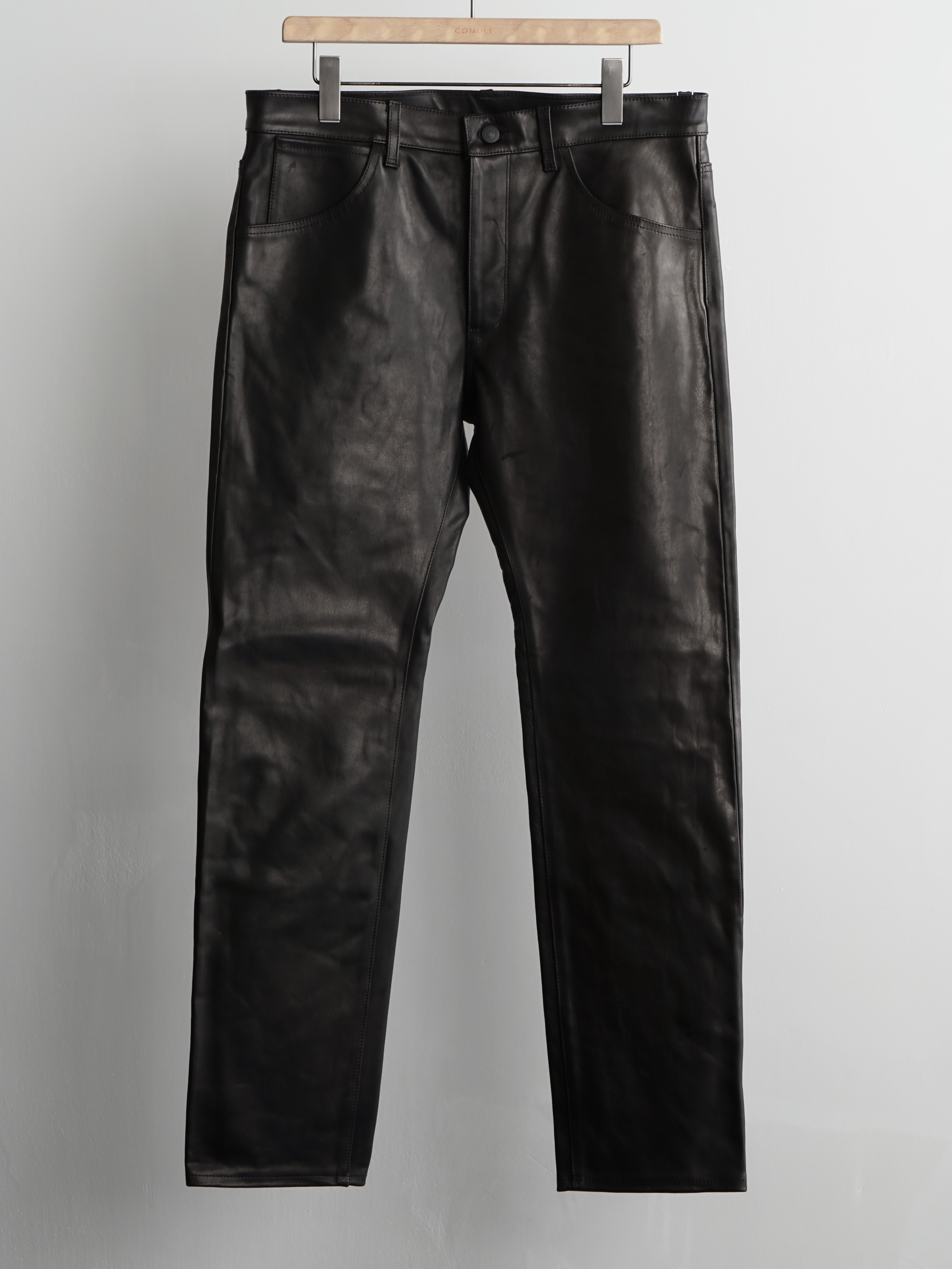 COMOLI ヌバックレザー 5Pパンツ size2 牛革 COMOLI レザー 5Pパンツ BLACK | CASANOVA&CO (カサノヴァアンドコー