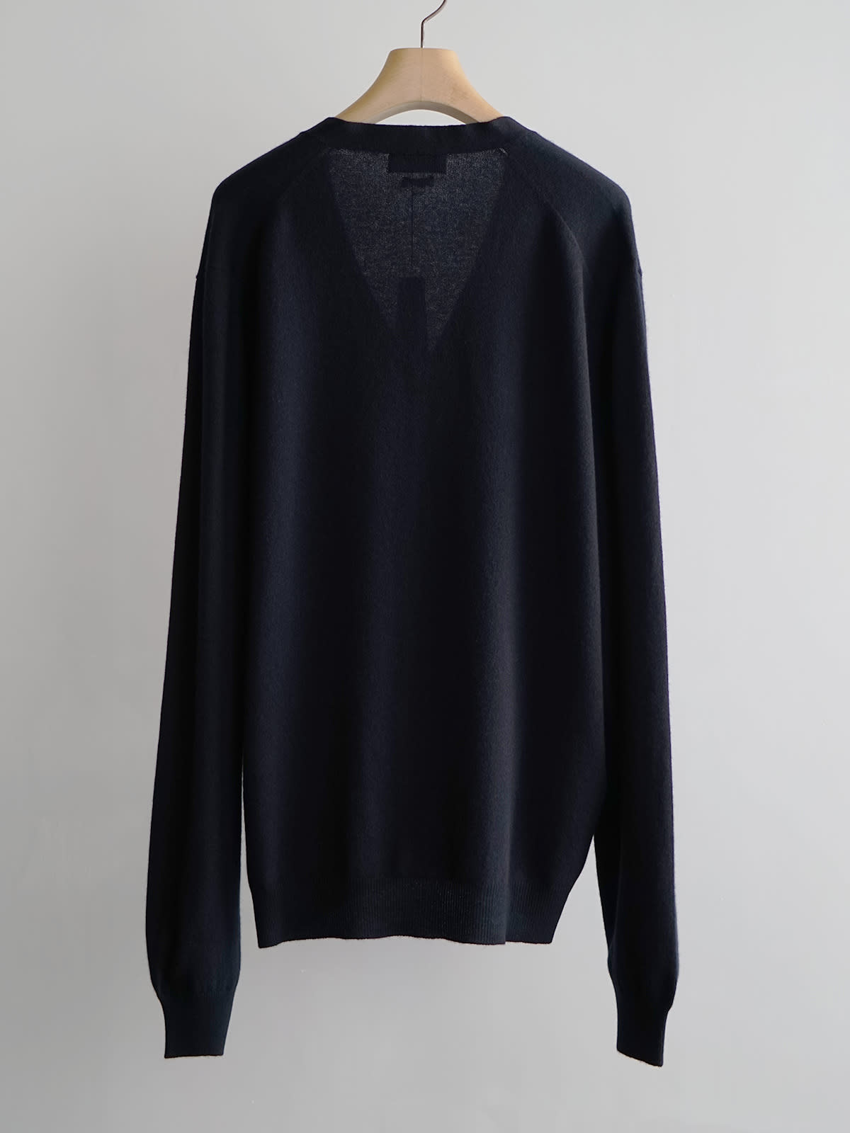 scott charters comoli vneck cardigan c4