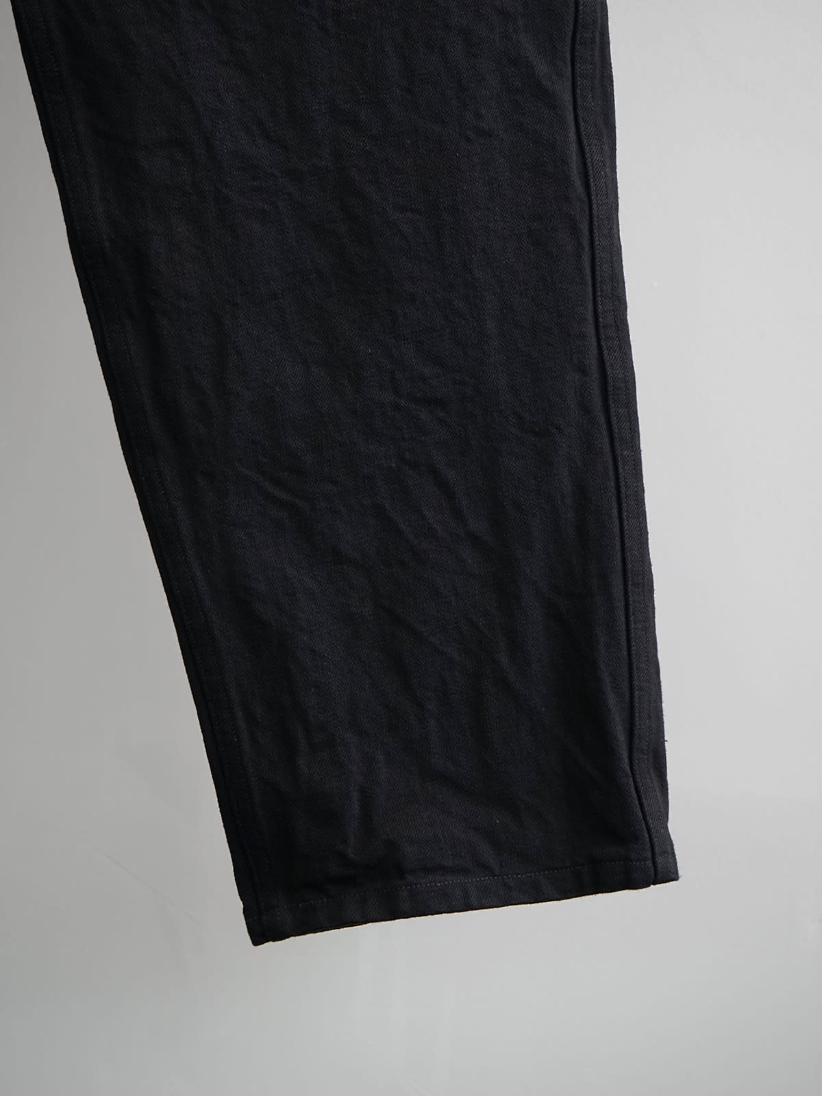 black denim tapered pants c6