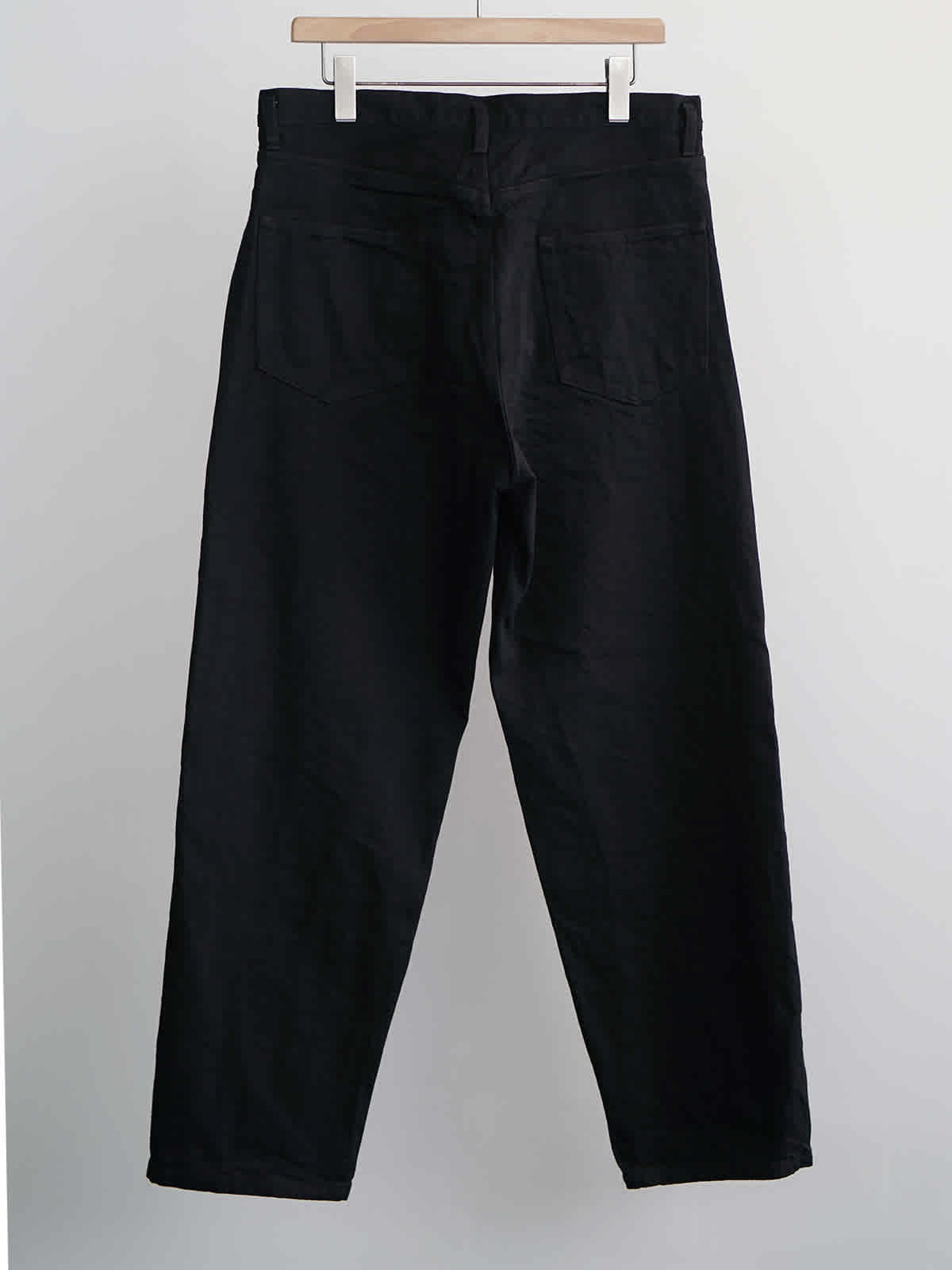 black denim tapered pants c2