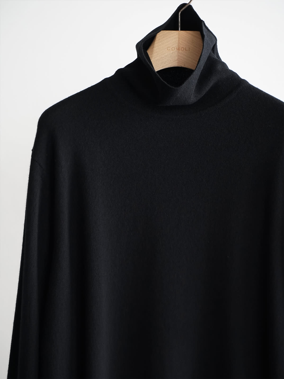 scott charters comoli turtleneck knit c4