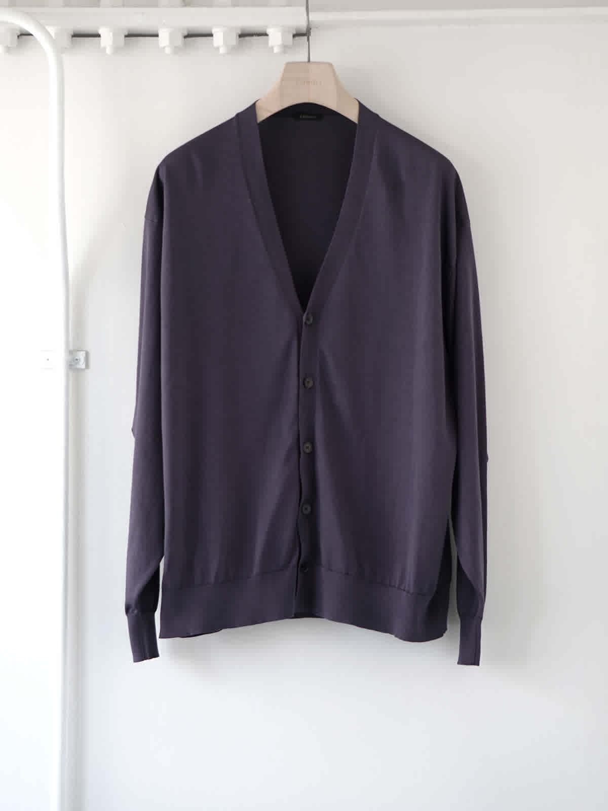 18g vneck cardigan 1