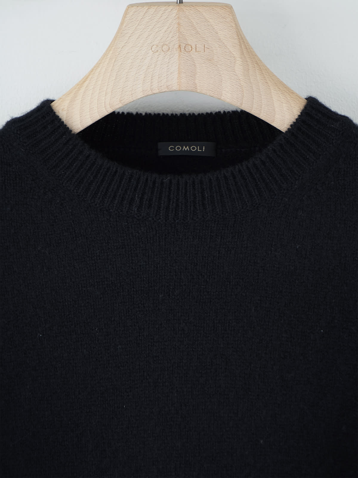 lambs wool crew neck knit a3