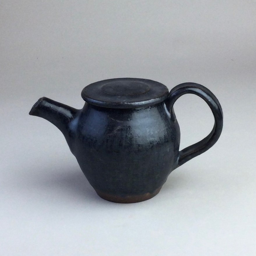 鉄釉ポット