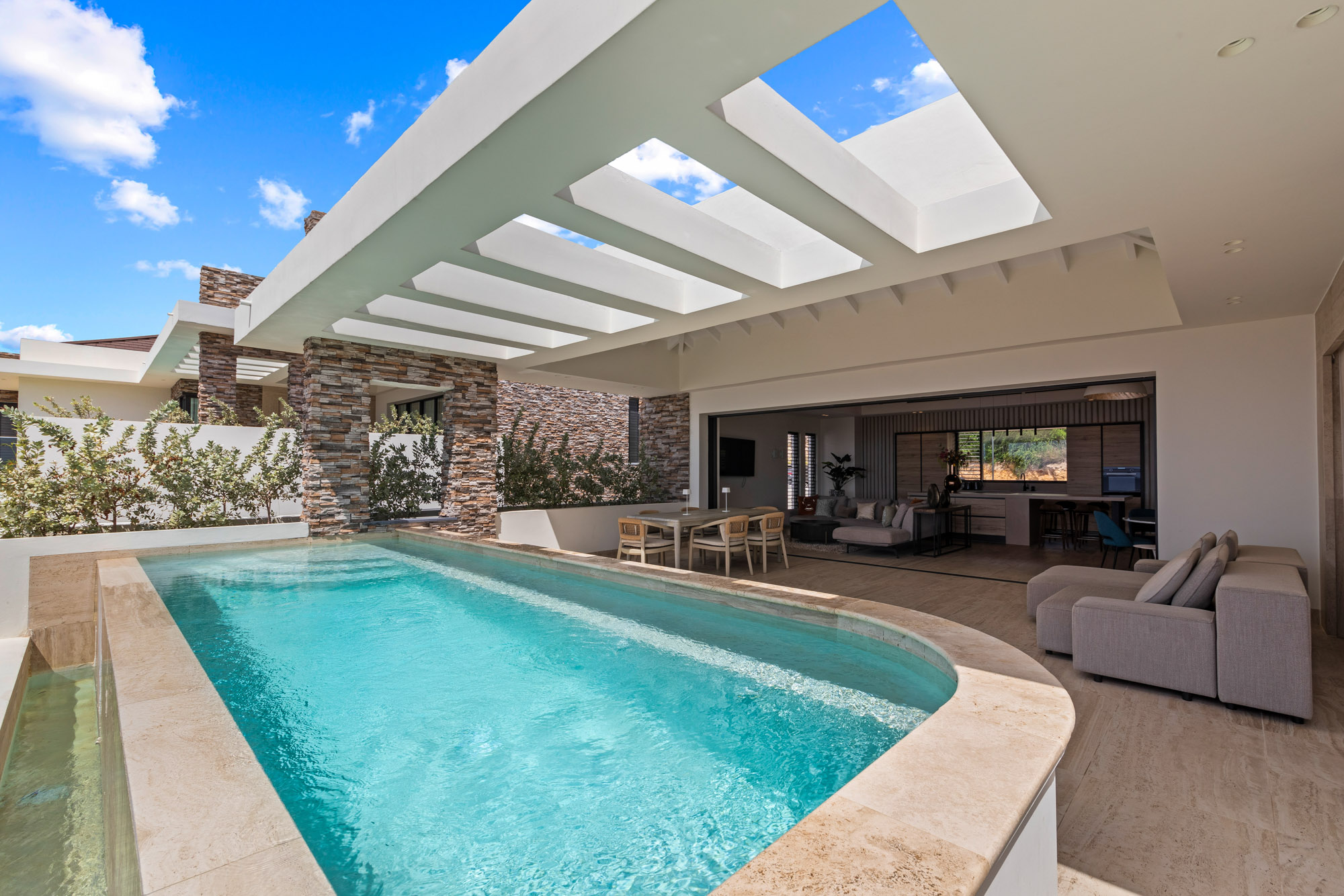 The ridge penthouse (3)