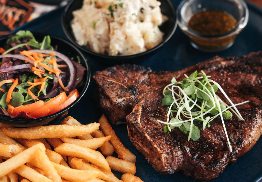 Joey’s Smokehouse Bar & Grill