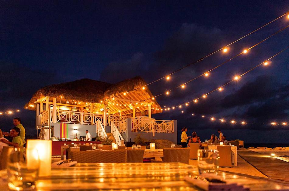 The Sunset Bar & Grill | Curacao, the Caribbean Getaway