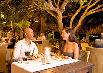 CC Azzuro Beachbar and Restaurant