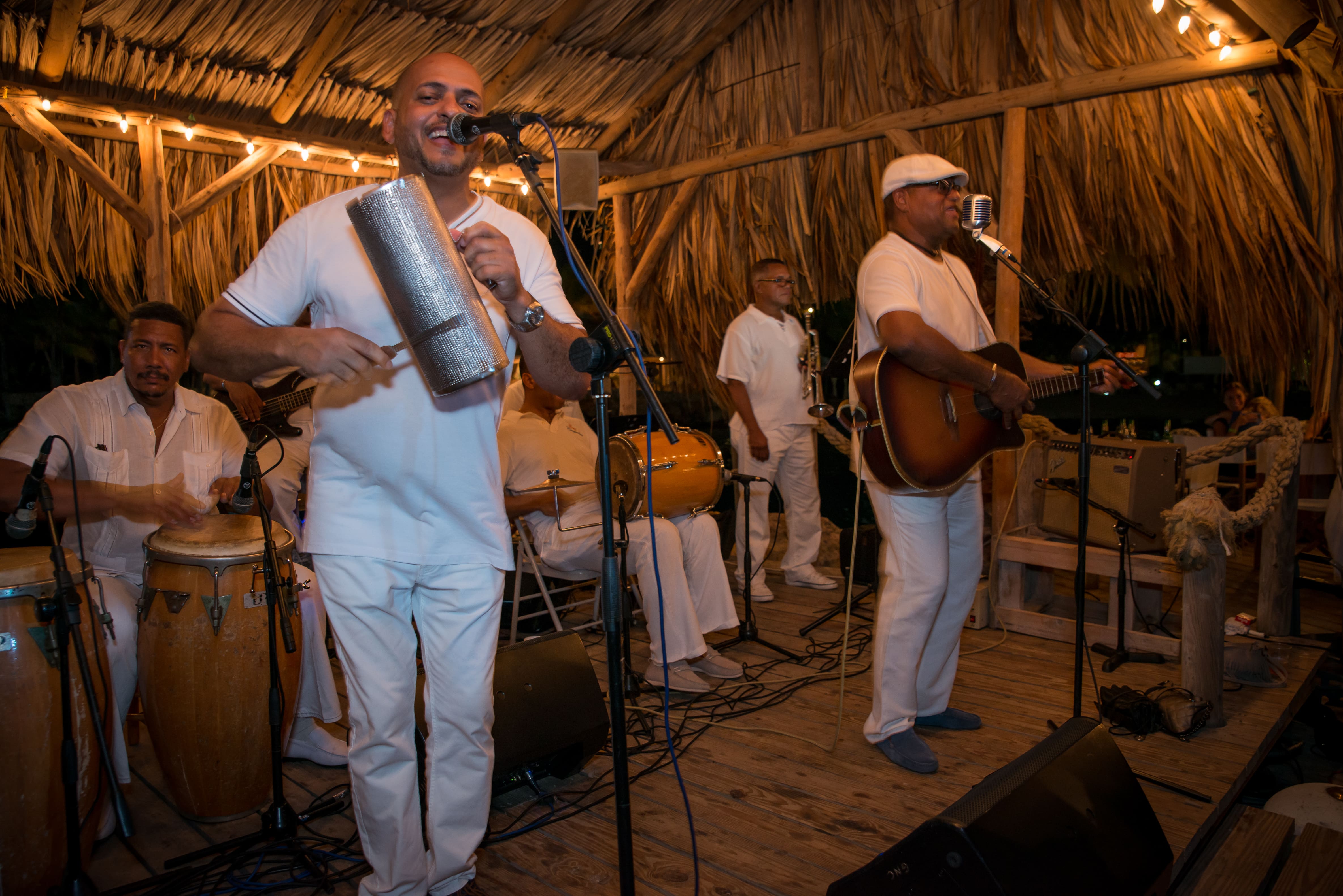 Hemingway Beach Bar & Restaurant