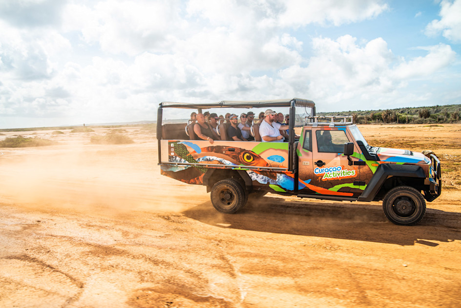Jeep excursie op Curaçao als voorbeeld van activiteiten vanuit Jan Thiel