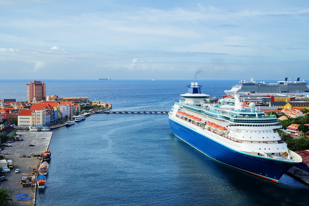 Cruise Ship Willemstad