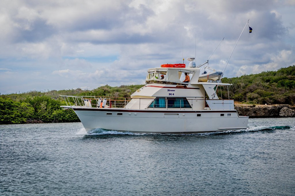 Miramar Boat Trips Curacao, the Caribbean Getaway