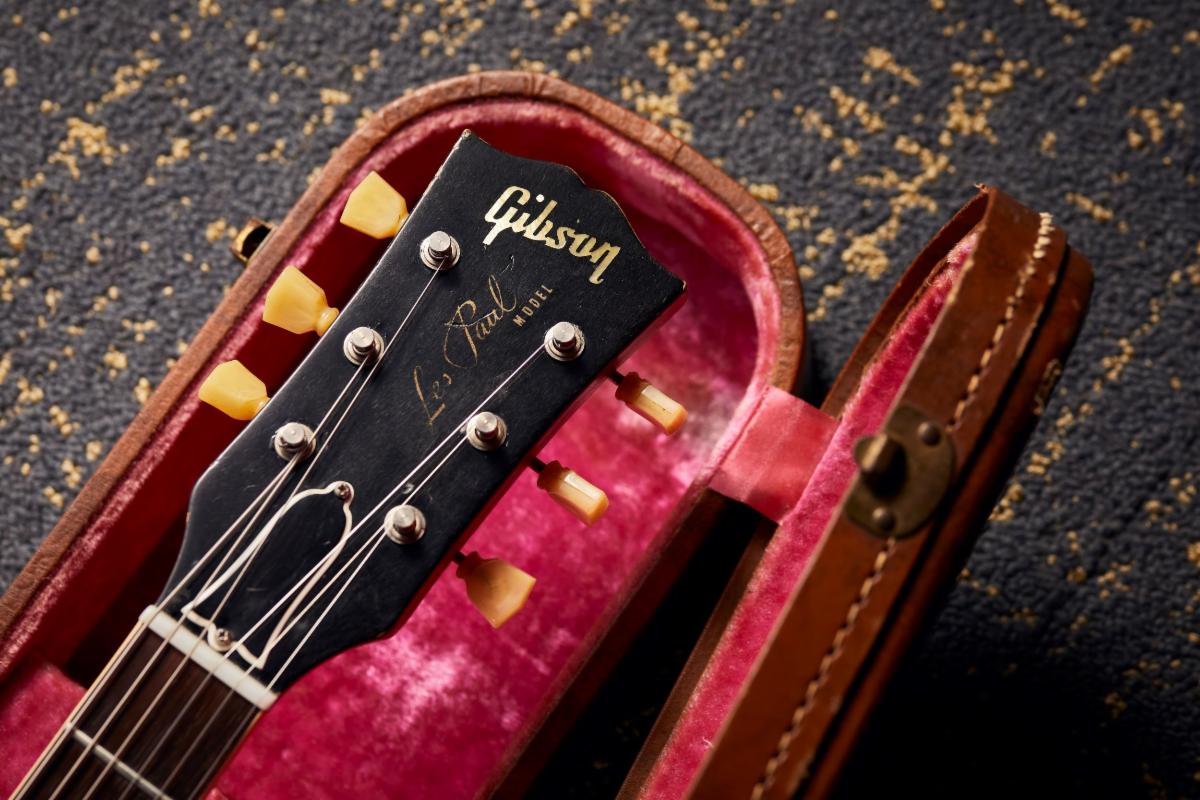 The Gibson 1960 Les Paul Standard #0 1490 in Cherry Sunburst, previously owned by Kirk Hammett of Metallica.