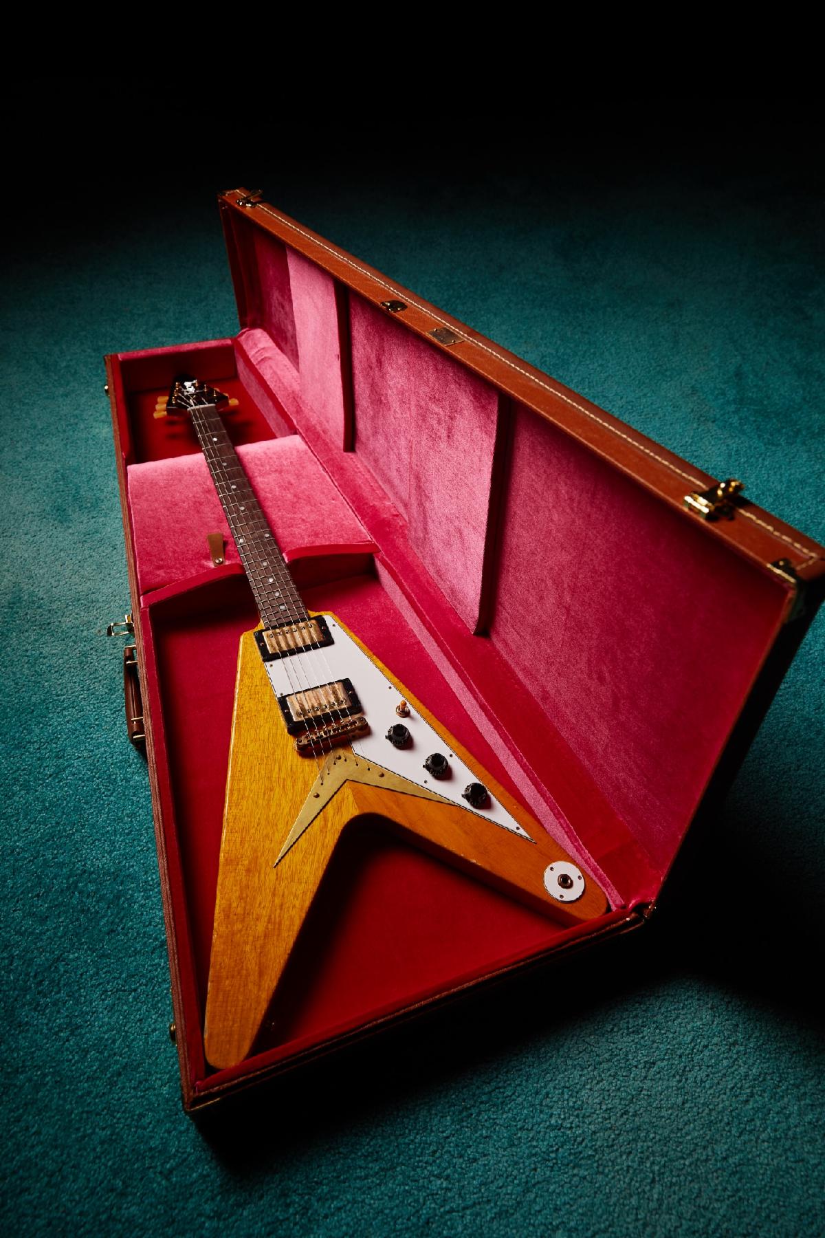 The Collector’s Edition 1958 Flying V plush pink replica case.
