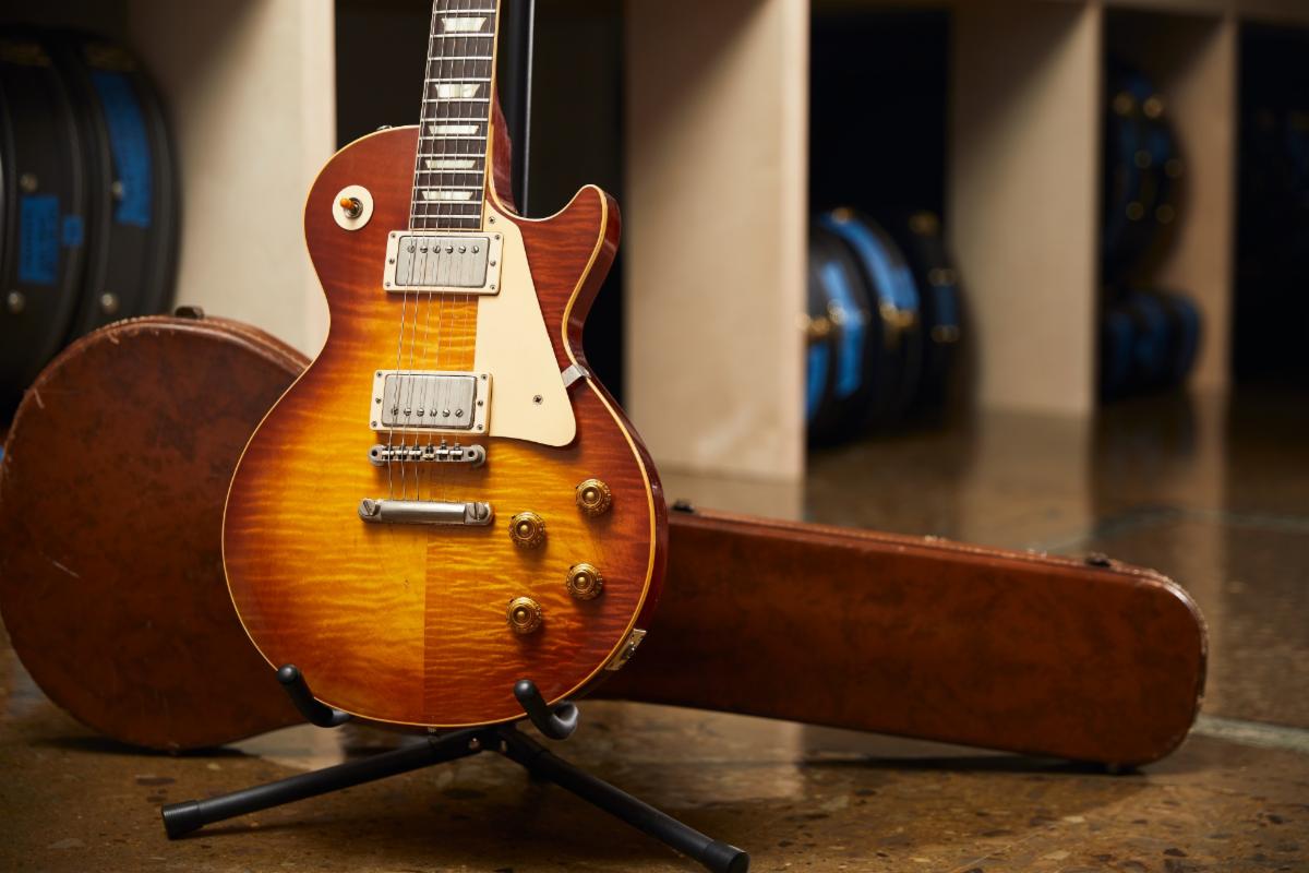 The Gibson 1960 Les Paul Standard #0 1490 in Cherry Sunburst, previously owned by Kirk Hammett of Metallica.