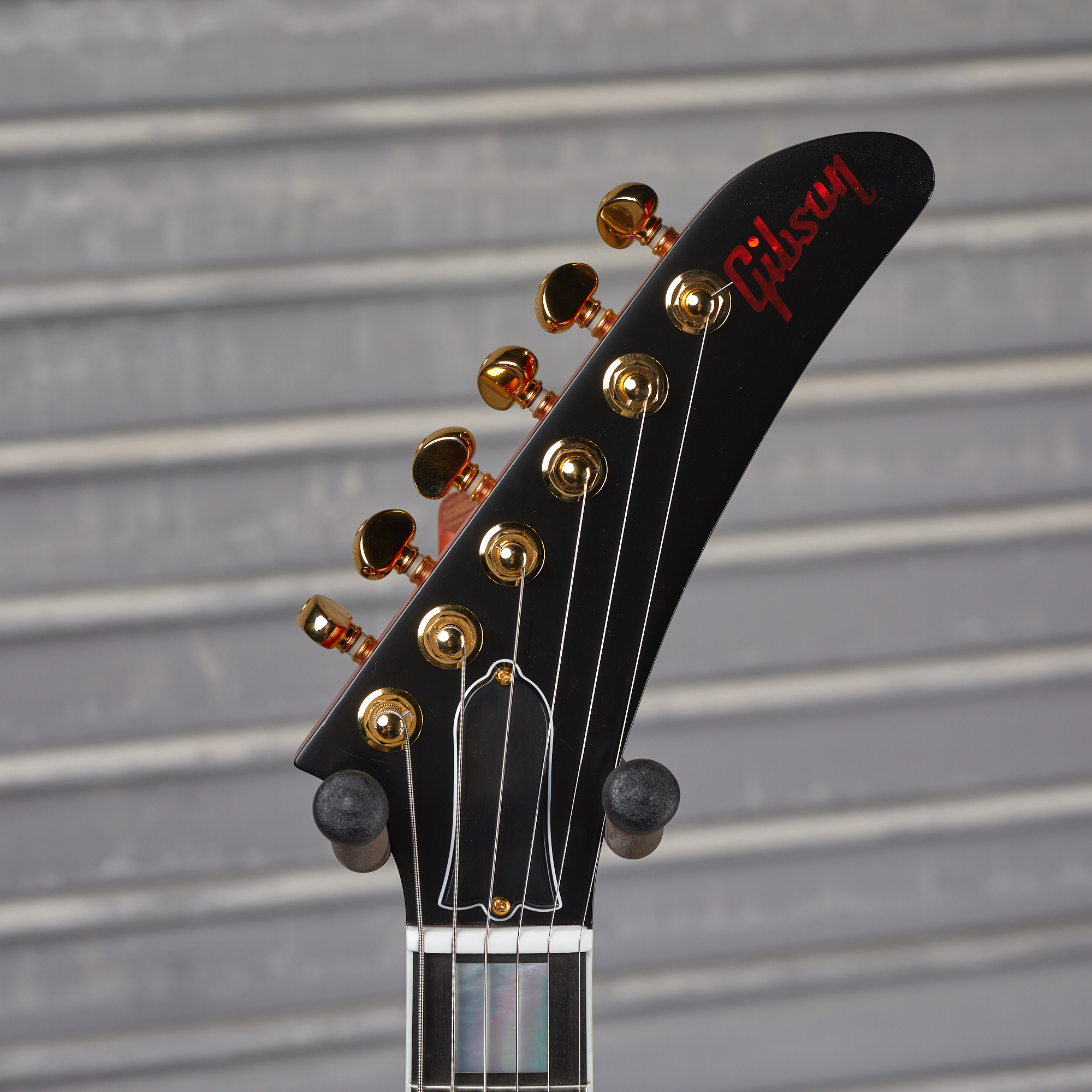 Explorer Custom, Translucent Cherry | Gibson