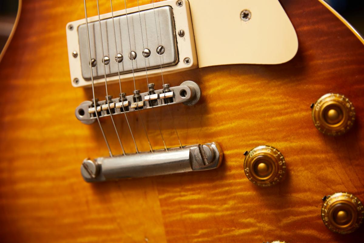 The Gibson 1960 Les Paul Standard #0 1490 in Cherry Sunburst, previously owned by Kirk Hammett of Metallica.