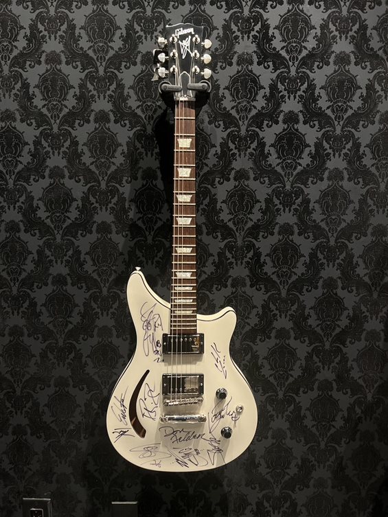 Gibson Custom Shop Signed Double Cut, White Pearl; Lot # #463404