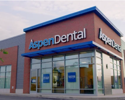 An Aspen Dental storefront. 