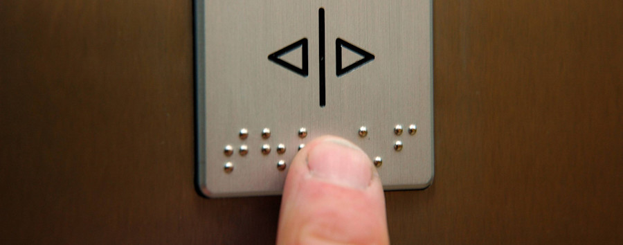 Wo die Inklusion in Berlin exklusiv ist: Wenig Barrierefreiheit für Blinde in Krankenhäusern