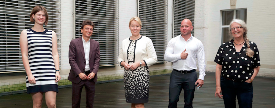 Checkpoint-Goldmedaille geht nach Pankow: 15-jährige Schülerin ist Berlinerin der Woche