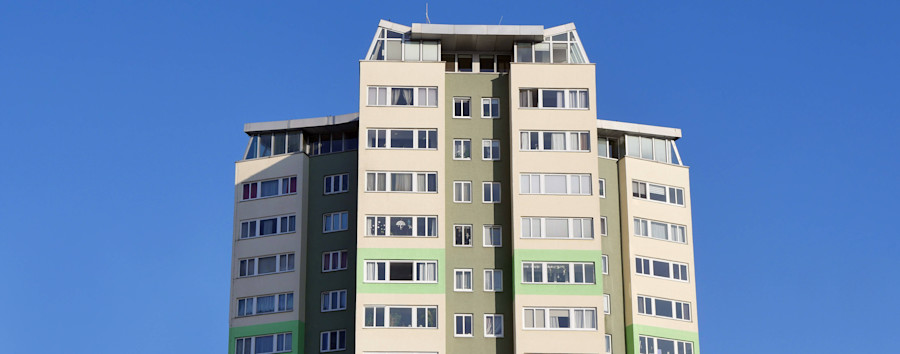 Gutachten gibt Zweifel auf: Ist das Teil-Verbot von „Wohnen auf Zeit“ in Berlin verfassungswidrig?