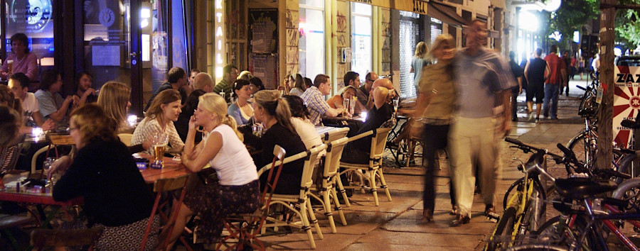 Krach um Kneipenlärm: Checkpoint-Leserinnen äußern sich zur nächtlichen Lärmbelästigung in Berlins Straßen