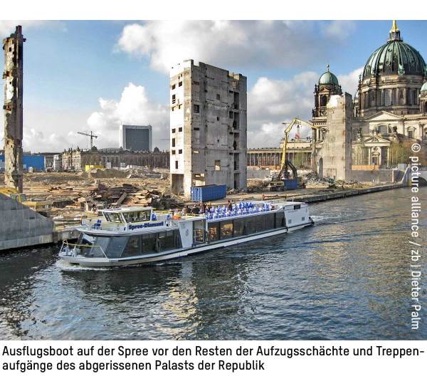 https://ar.tagesspiegel.de/r?t=https%3A%2F%2Fwww.humboldtforum.org%2Fde%2Fprogramm%2Flaufzeitangebot%2Fausstellung%2Fhin-und-weg-der-palast-der-republik-ist-gegenwart-116558%2F%3Futm_source%3DTSP-Checkpoint%26utm_medium%3DBild-Text%26utm_campaign%3DHinWeg