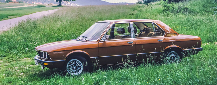 „Gewaltsame Öffnung nicht gestattet“: Bezirk Lichtenberg versteigert Autos ohne Schlüssel und Papiere