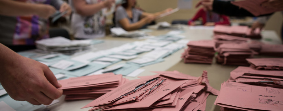 Bezirksamt Mitte vertröstet freiwillige Wahlhelferin über Monate