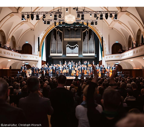 https://ar.tagesspiegel.de/r?t=https%3A%2F%2Fwww.jenaer-philharmonie.de%2F