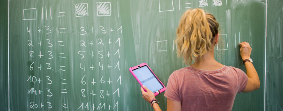 Astrazeneca-Roulette mit Lehrerinnen unter 60