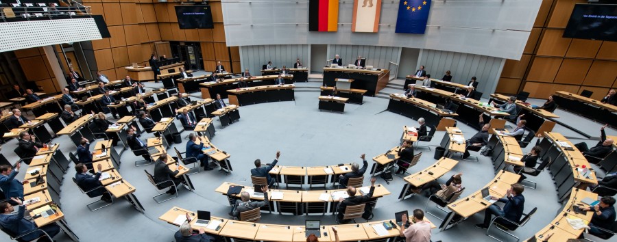 Berlins Parlament tagt weniger oft als angekündigt
