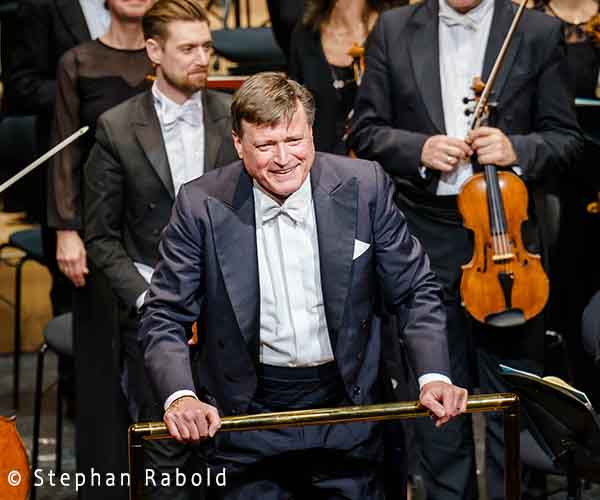 https://ar.tagesspiegel.de/r?t=https%3A%2F%2Fwww.staatsoper-berlin.de%2Fde%2Fveranstaltungen%2Fdie-schweigsame-frau.15639%2F%23event-89815