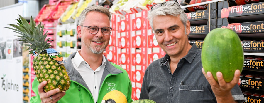 Weltrekordversuch am Fruchthof Berlin: Hier wird der größte Obstsalat der Welt geschnippelt