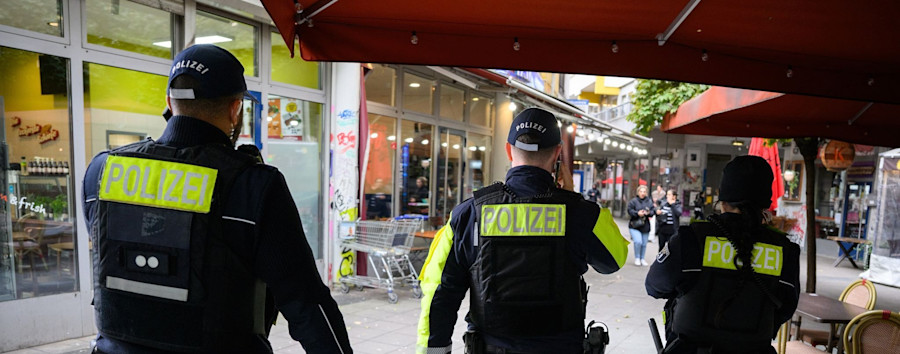 „Kriminalitätsbelastete Orte“ in Berlin: Polizei durchsucht teils tausende Menschen – manchmal nur einen einzigen