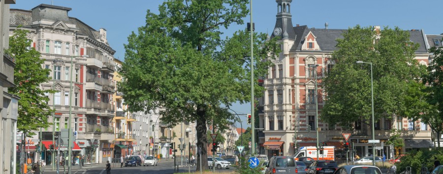 Flutlicht-Posse in Schöneberg