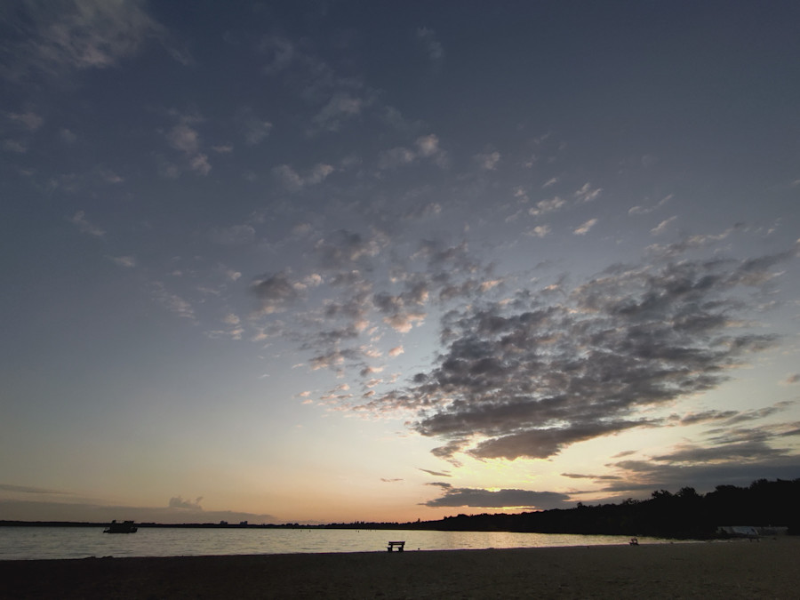 Heimische Grüße vom „Mügelmeer“