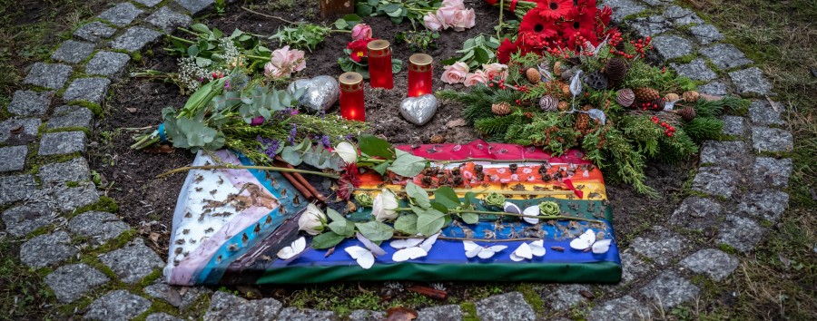 Grab von Transfrau Ella Nik Bayan in Berlin erneut geschändet