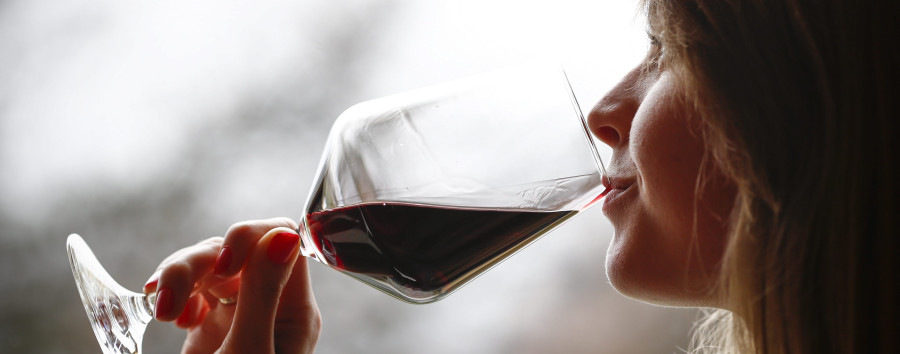 Süffige Coronastudie: Rotwein soll vor Infektion schützen